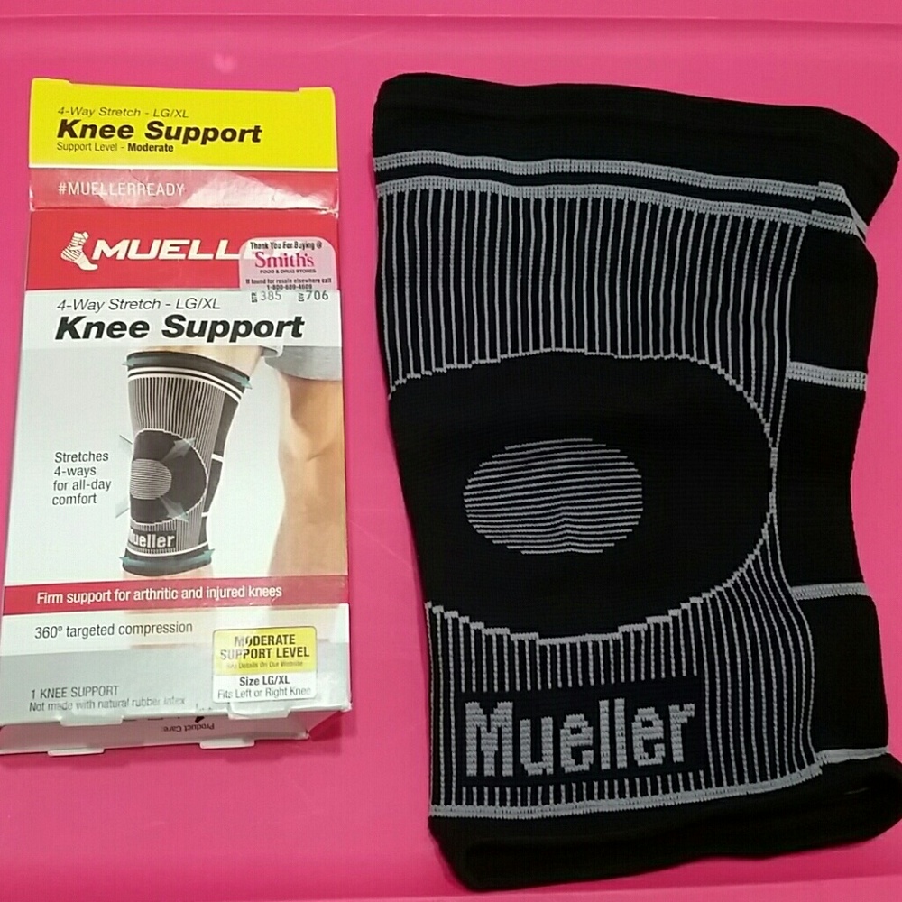 Mueller LG/XL 4 Way Stretch Knee Support